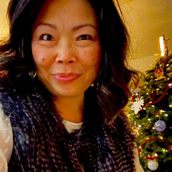 Meet your Posher, Cathy - Picture 1 of 1